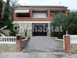 Casa (chalet / torre), 260 m²