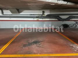 Plaça d'aparcament, 10 m², Calle Amadeu de Savoia, 117-119