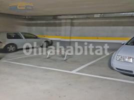 Parking, 15 m², Travesía do Restollal