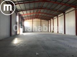 Industrial, 573 m², almost new, Calle 3 - P.I. ARREAQUE