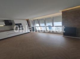 For rent flat, 80 m², near bus and train, Calle de Fora
