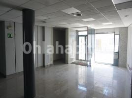 Lloguer local comercial, 121 m², Carretera GIRONA, 81