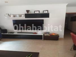 Flat, 83 m², almost new