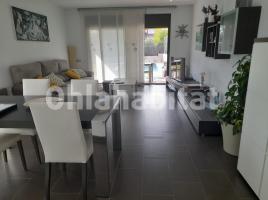 Houses (terraced house), 216 m², almost new