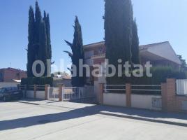 Houses (villa / tower), 288 m², Calle VEÏNA POBLACIO DE BELLPUIG