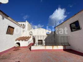 Houses (terraced house), 901 m², Calle Mendez Nuñez, 11