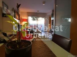 Houses (terraced house), 174 m², almost new, Zona
