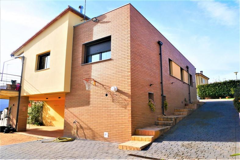  (xalet / torre), 192 m², Calle