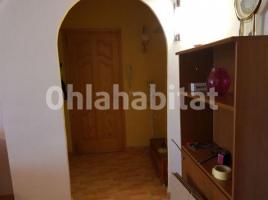 Flat, 98 m², almost new