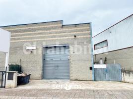 Industrial, 253 m², almost new