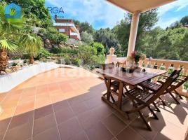 Houses (villa / tower), 330 m², almost new, Calle VALLES