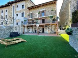 Houses (detached house), 414 m², Zona