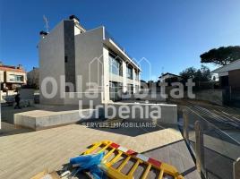 Houses (terraced house), 165 m², almost new, Zona