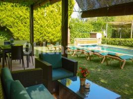 Houses (country house), 190 m², almost new