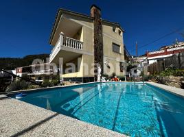 Houses (villa / tower), 288 m², almost new