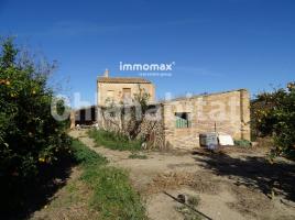 Rustic land, 140 m², Zona