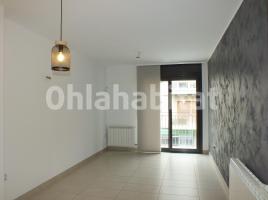 Flat, 69 m², almost new