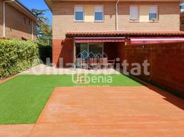 Houses (terraced house), 115 m², almost new, Zona