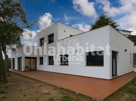 Casa (unifamiliar adosada), 260 m², seminuevo, Zona
