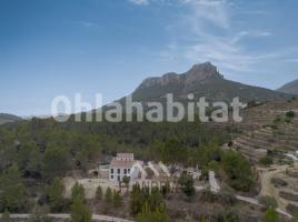 Houses (villa / tower), 313 m², almost new