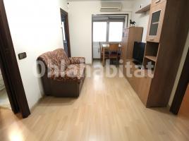 Flat, 50 m², close to bus and metro