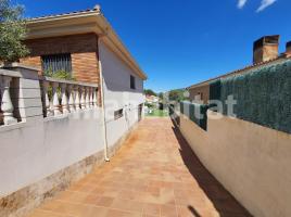 Houses (detached house), 217 m², almost new, Calle d'Alacant