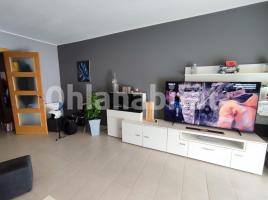 Flat, 110 m², almost new
