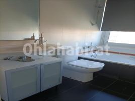 Piso, 119 m², cerca de bus y tren, seminuevo