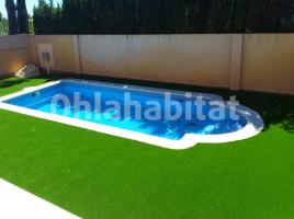Houses (villa / tower), 150 m², almost new, Calle Marina