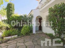 Houses (terraced house), 192 m², near bus and train, Calle de Maria Vidal