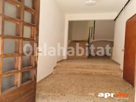 Casa (unifamiliar adosada), 286 m², Calle Josep Guardiola