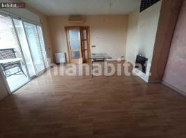 Casa (unifamiliar aislada), 175 m², cerca de bus y tren, seminuevo