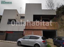 Obra nova - Casa a, 149 m², prop de bus i tren