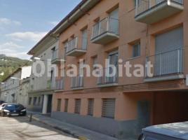 Flat, 103.44 m², near bus and train, almost new