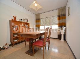 Piso, 105 m², cerca de bus y tren