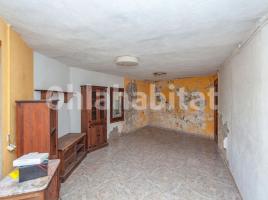 Casa (unifamiliar aislada), 297 m², cerca de bus y tren