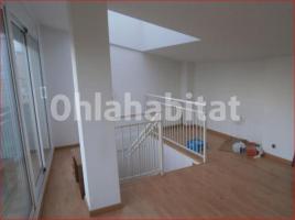 Duplex, 91 m², near bus and train