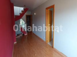 Duplex, 118 m², near bus and train, almost new