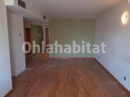 Flat, 134 m², near bus and train, almost new, Gelida