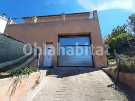 Houses (detached house), 240 m², near bus and train, almost new, Piera