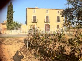 Casa (casa rural), 750 m², cerca de bus y tren