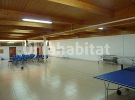 Alquiler local comercial, 210 m²