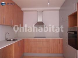 New home - Flat in, 115 m², near bus and train