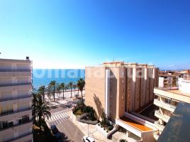 Attic, 96 m², near bus and train, Platja Calafell