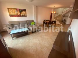 Attic, 102 m², near bus and train, almost new, Calafell Pueblo