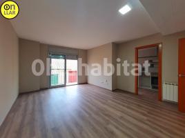 Pis, 93 m², prop de bus i tren, seminou, Centre