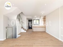 Casa (unifamiliar aislada), 171 m², cerca de bus y tren, nuevo