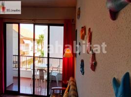 Apartamento, 65 m², cerca de bus y tren