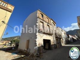 Houses (detached house), 150 m², near bus and train