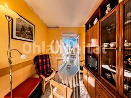 Apartamento, 56 m², cerca de bus y tren